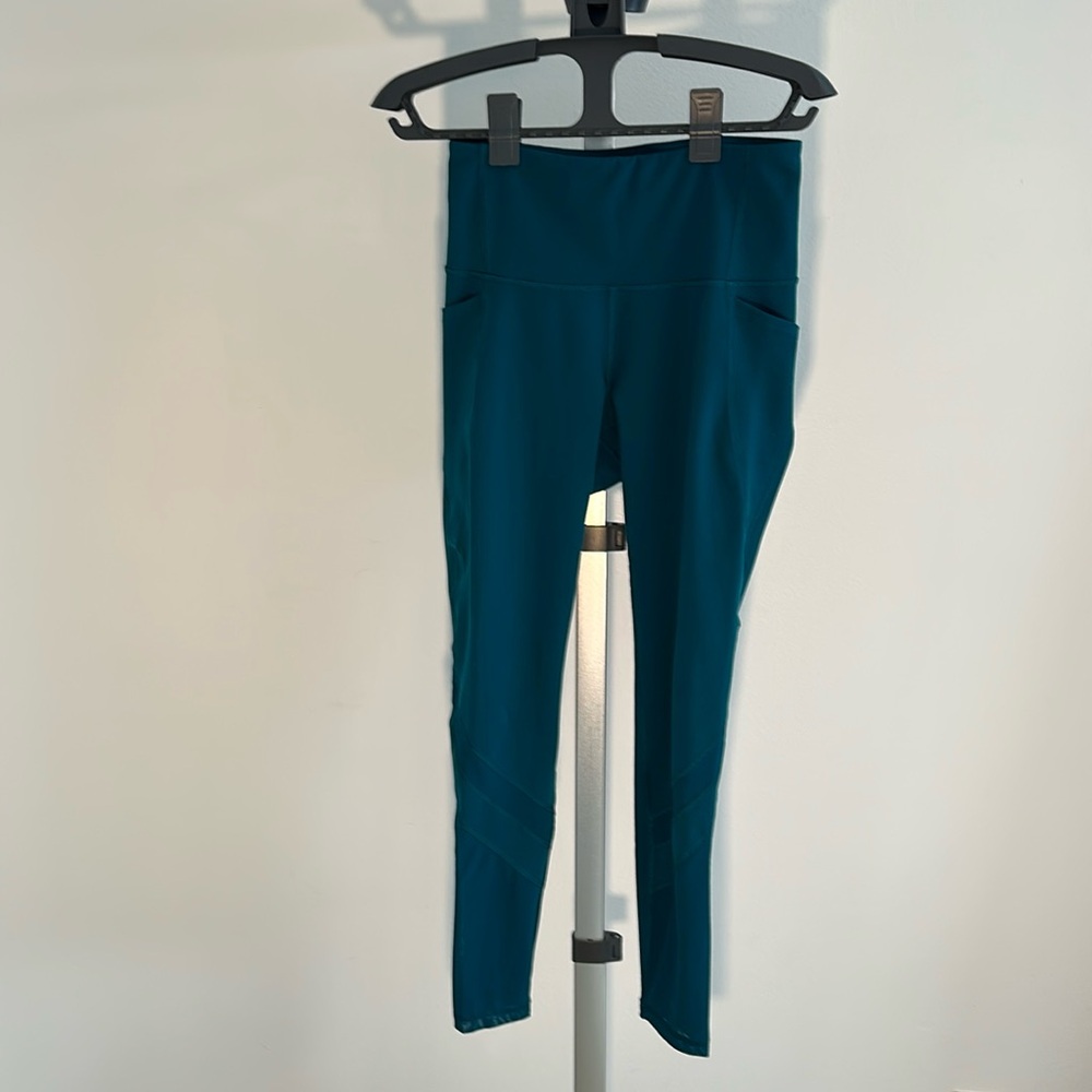 Old Navy Elevate Leggings